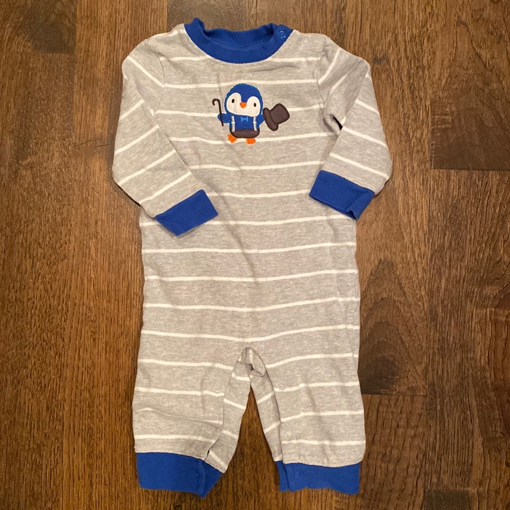 Gymboree penguin long sleeve one piece stripe outfit 6-12 months matching socks